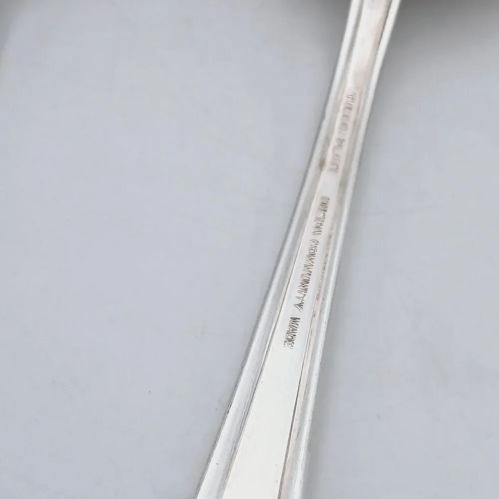Tudor Plate Oneida Community Algonquin Set of 5 Servings Spoon Vtg